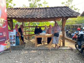 Kelompok Desa PRIMA Kalurahan Pampang Gelar Kerja Bakti Persiapan Lokasi Jualan